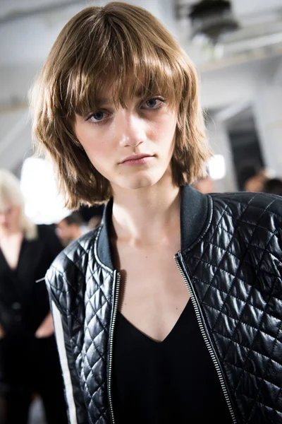 Look 33